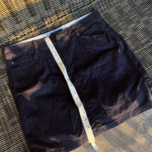 Tommy Hilfiger Corduroy Skirt | Navy, Size 6 - Picture 7 of 8